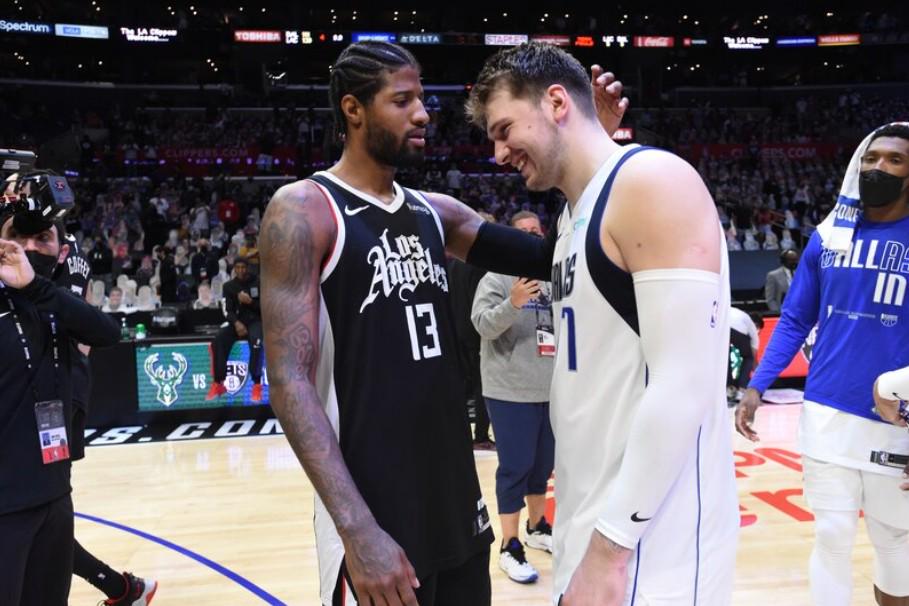 多特有意出,阿尔瓦雷斯,穆尼耶,皇冠,Crown,皇冠官网,皇冠体育官网,皇冠体育下载,皇冠APP